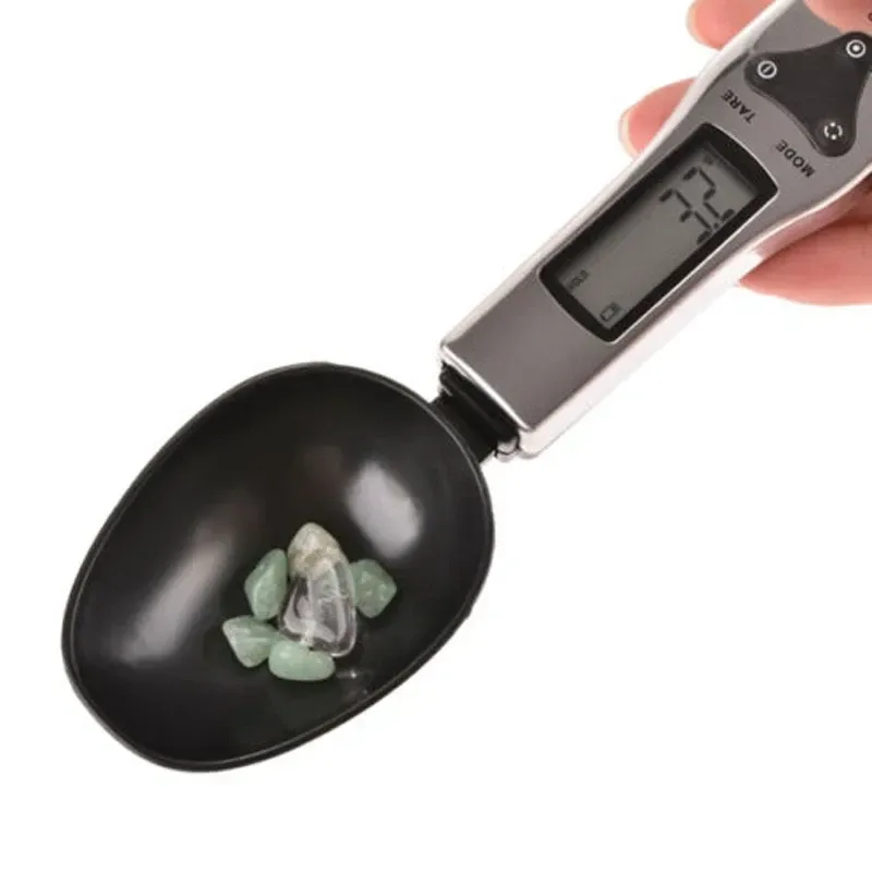 digital measuring spoon scale showing a weight reading