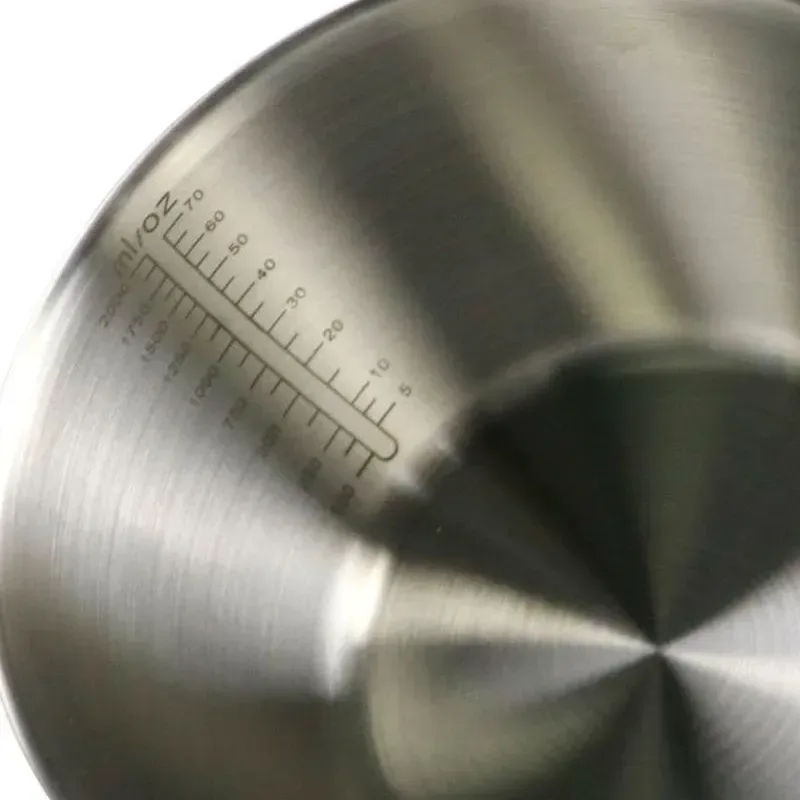ml and oz markings inside the stainless steel bowl